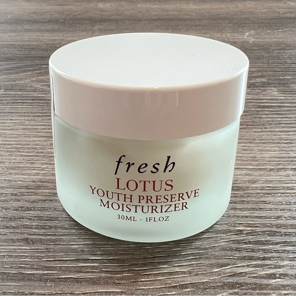 Fresh Lotus Youth Preserve Moisturizer 30ml